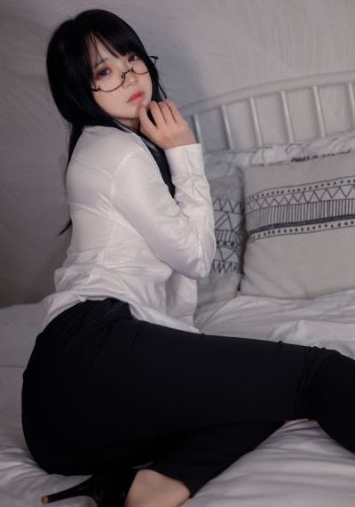 丝袜制服诱惑第一页一区_BD韩语在线观看电视