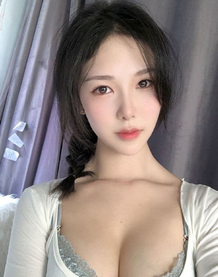 中出丰满人妻隐秘中文字幕_DVD高清电影在线