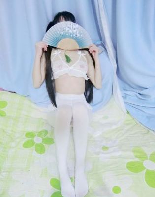 国产精品女丝袜肉色丝袜_BD国语免费观看视频