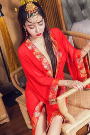 美女喷奶_BD在线观看视频