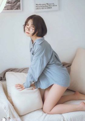 最新版亚洲多色婷婷_1080日本电影免费