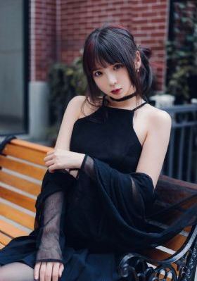 中文字幕四暮区_720手机免费观看完整