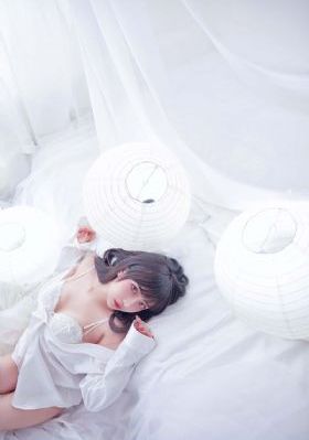 两个奶头又翘又硬av无码播放_720日韩电影在线